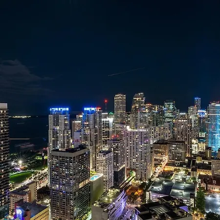 Stylish 1Bd Apt On 46Th Floor